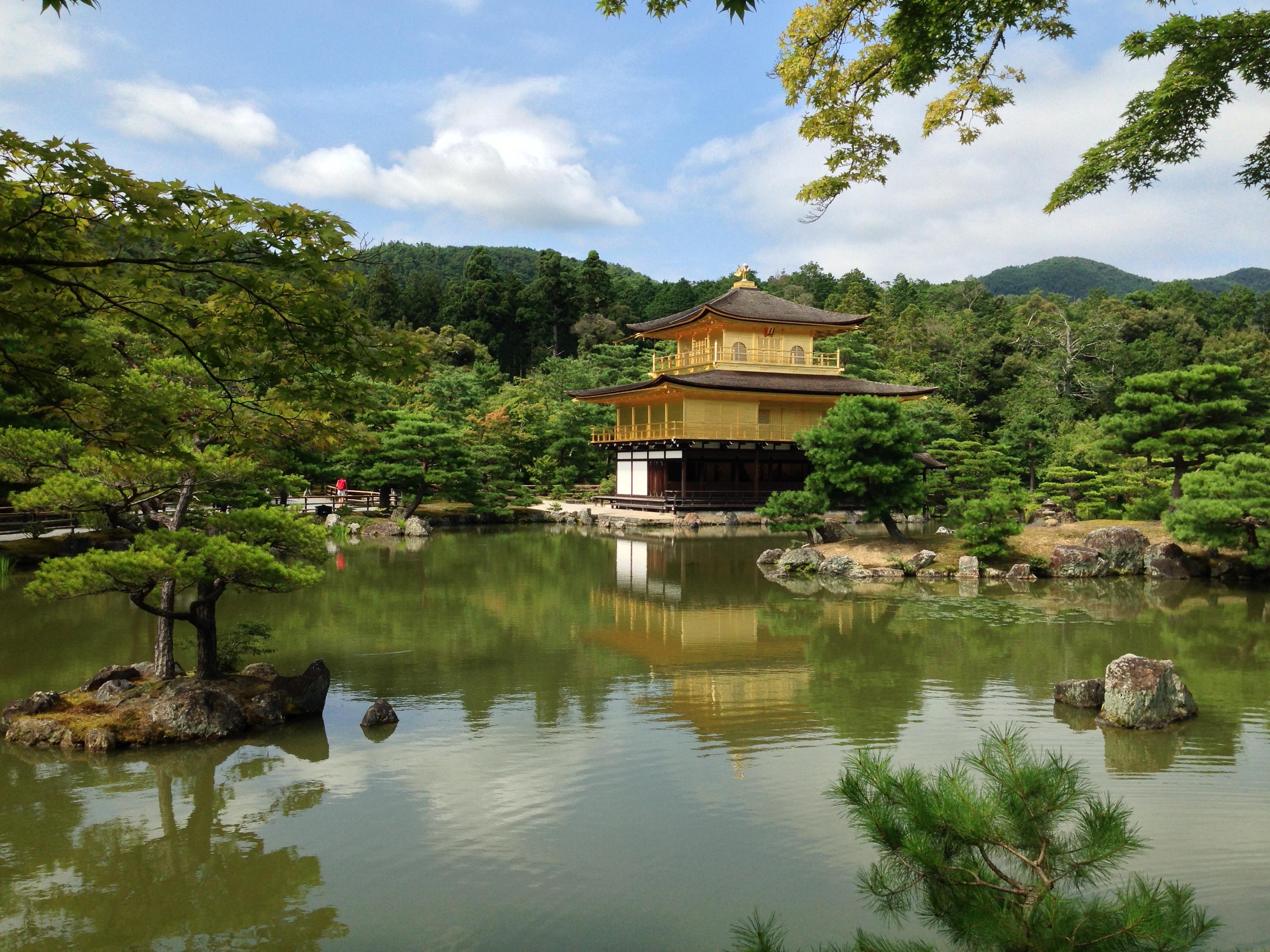 Summersbee Kinkakuji